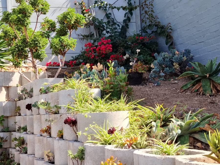 4 Bedroom Property for Sale in Island View Western Cape